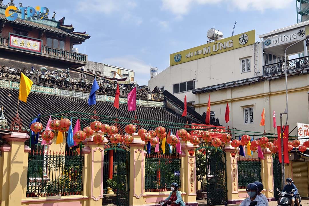 Getting to Minh Huong Gia Thanh Communal House is straightforward from any major point in Ho Chi Minh City